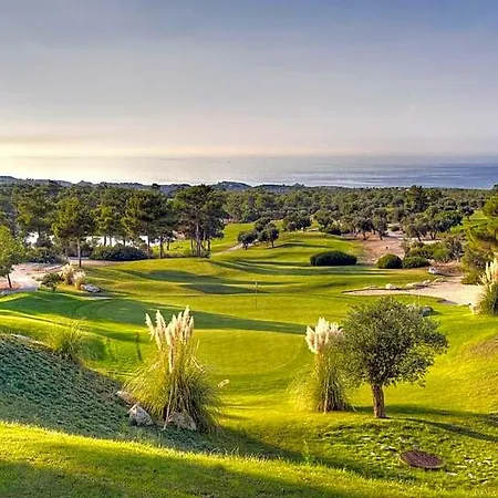 Korineum Golf & Отель