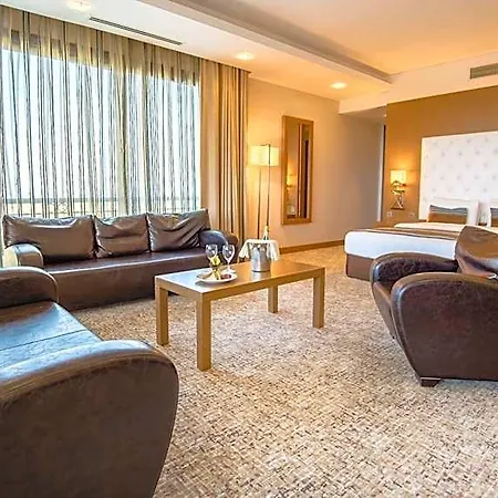 Отель Korineum Golf & 5*