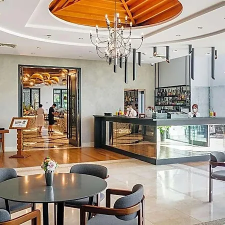 Korineum Golf & Hotel